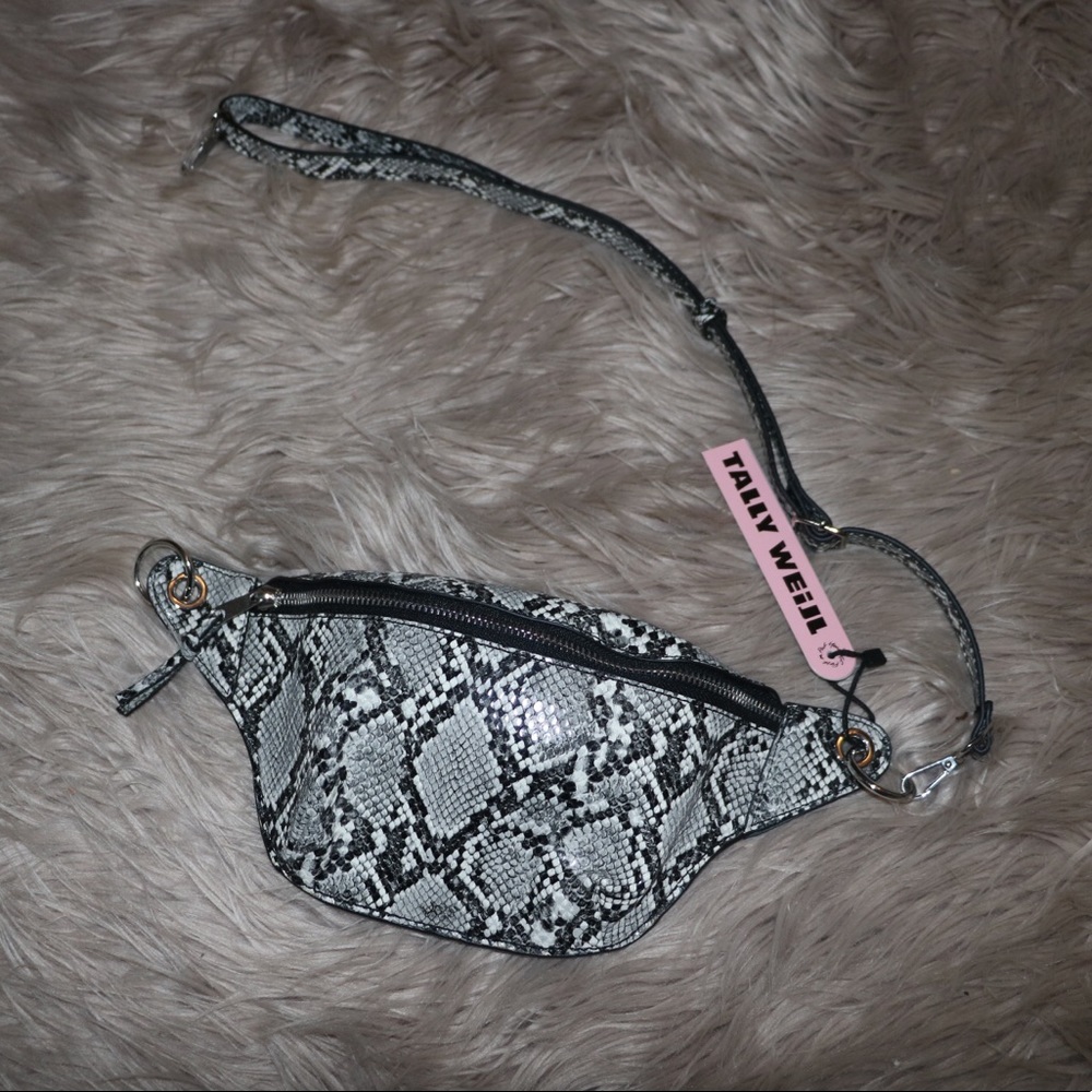 Snake print Fanny pack